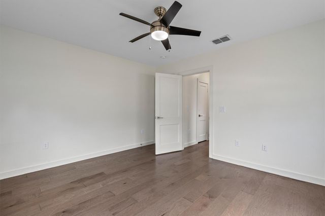 2705 S 2nd ST A, Austin, TX 78704