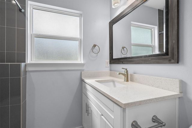 2705 S 2nd ST A, Austin, TX 78704