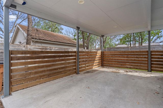 2705 S 2nd ST A, Austin, TX 78704