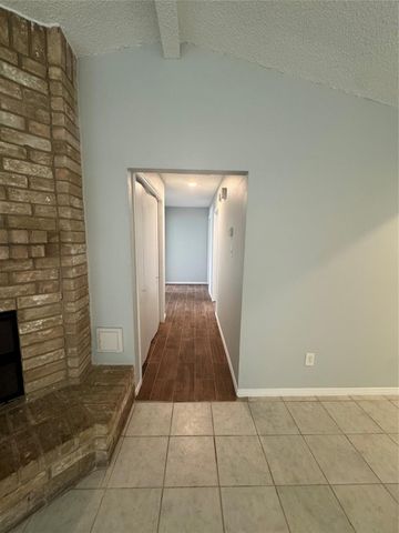 3831 Addicks Clodine Road, Houston, TX 77082