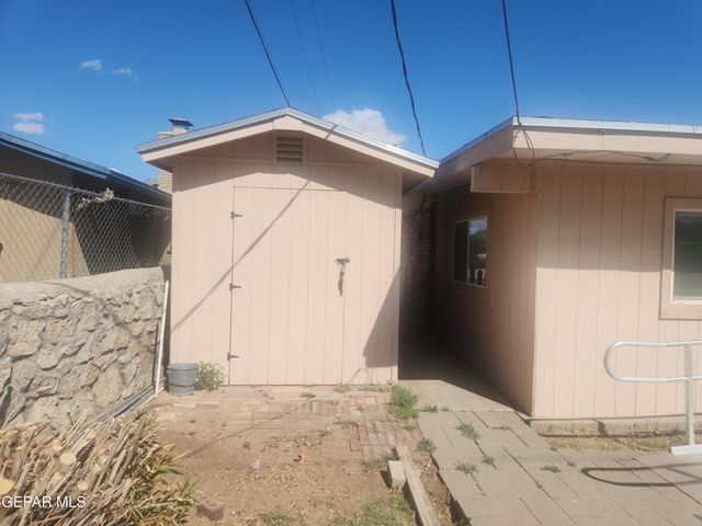 10537 SAIGON Drive, El Paso, TX 79925