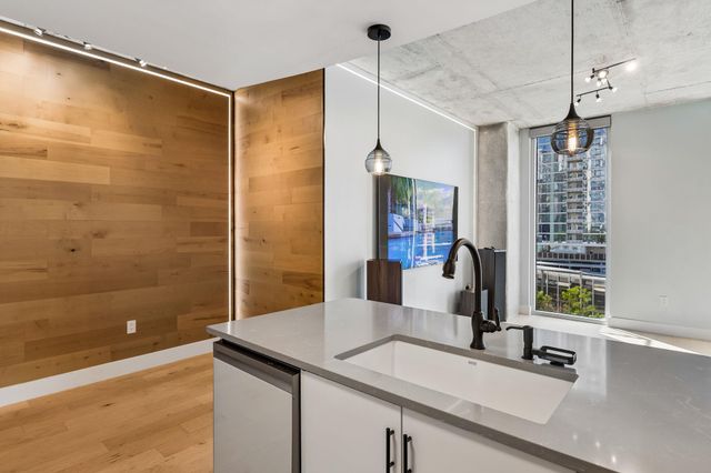 360 Nueces ST 1114, Austin, TX 78701