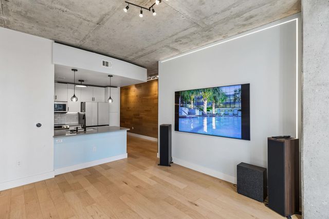 360 Nueces ST 1114, Austin, TX 78701