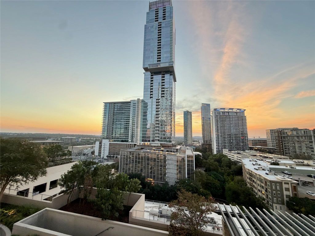 360 Nueces ST 1114, Austin, TX 78701