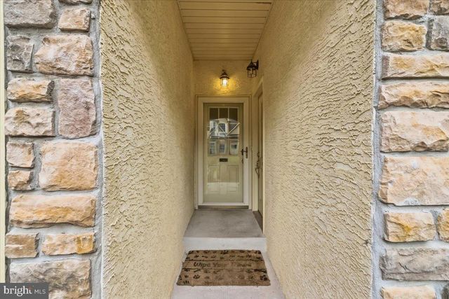 2463 MERRI CLAUDE DR, Norristown, PA 19401