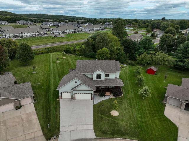 925 Bluffview Circle, Chippewa Falls, WI 54729