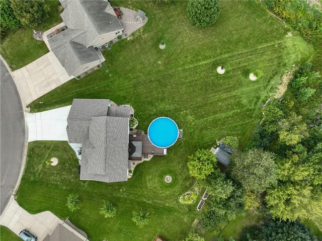 925 Bluffview Circle, Chippewa Falls, WI 54729