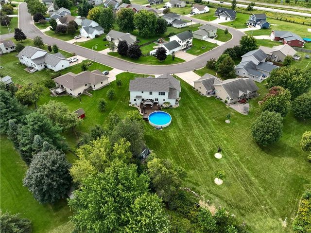 925 Bluffview Circle, Chippewa Falls, WI 54729