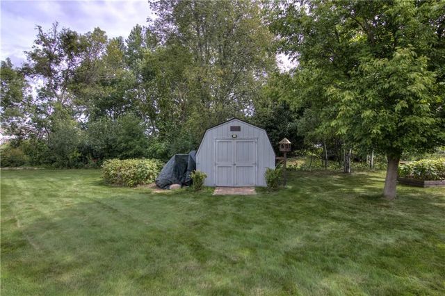 925 Bluffview Circle, Chippewa Falls, WI 54729
