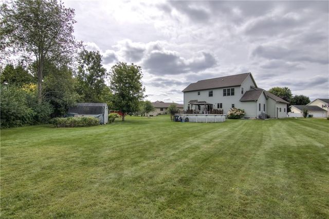 925 Bluffview Circle, Chippewa Falls, WI 54729