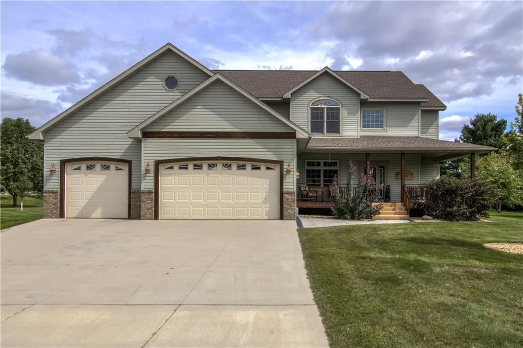 925 Bluffview Circle, Chippewa Falls, WI 54729