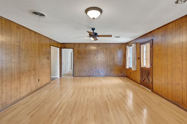 2206 Cedar Creek Drive, Baytown, TX 77520