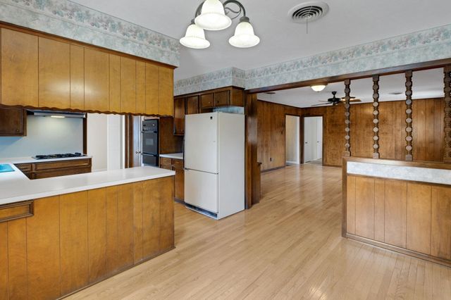 2206 Cedar Creek Drive, Baytown, TX 77520