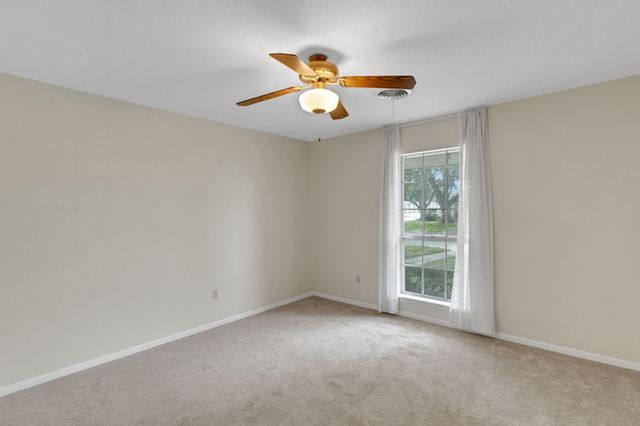 2206 Cedar Creek Drive, Baytown, TX 77520