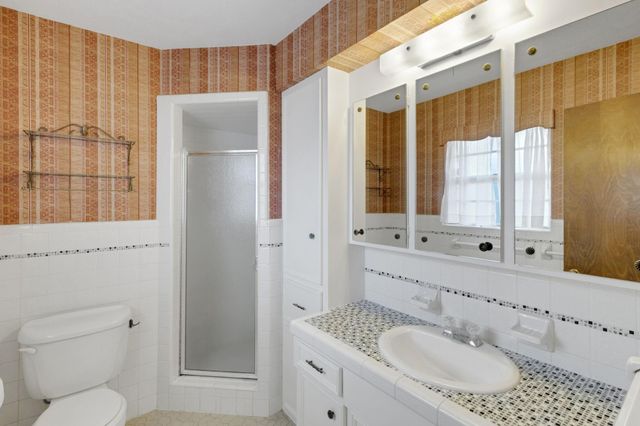 2206 Cedar Creek Drive, Baytown, TX 77520