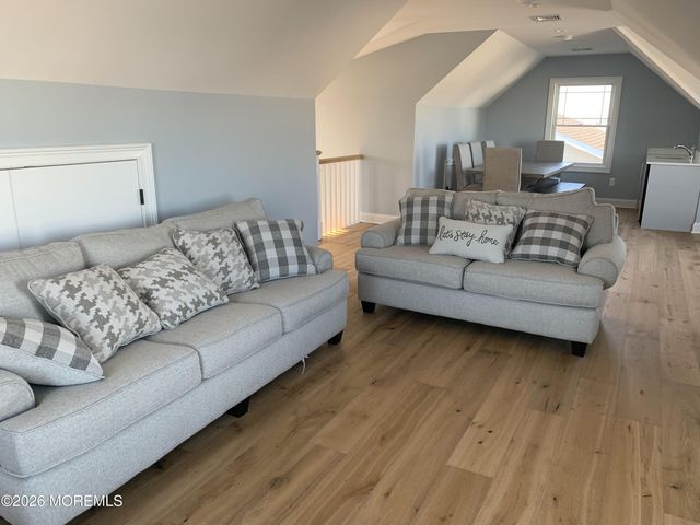 15 S Surf Road, Lavallette, NJ 08735