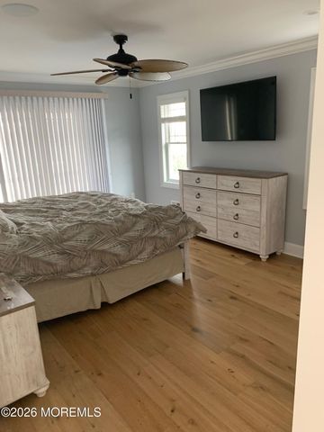 15 S Surf Road, Lavallette, NJ 08735