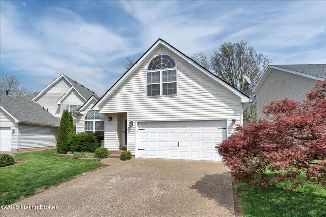 3907 Pinoak View Ct, Louisville, KY 40299