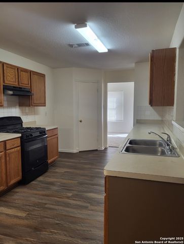 7907 Cerezo, San Antonio, TX 78250