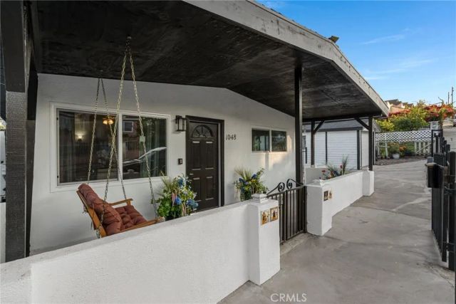 1048 Dexter Street, Los Angeles, CA 90042
