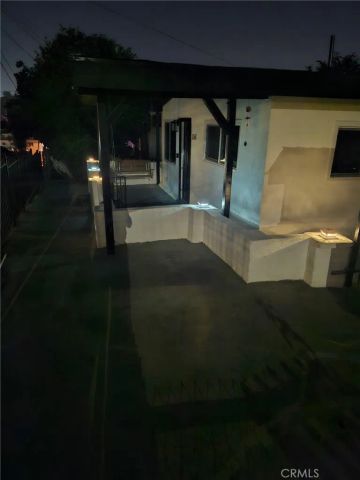 1048 Dexter Street, Los Angeles, CA 90042