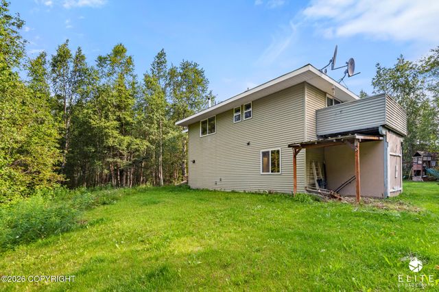 5020 N Ahina Circle, Wasilla, AK 99654