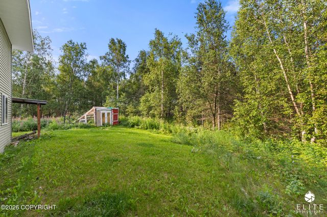 5020 N Ahina Circle, Wasilla, AK 99654