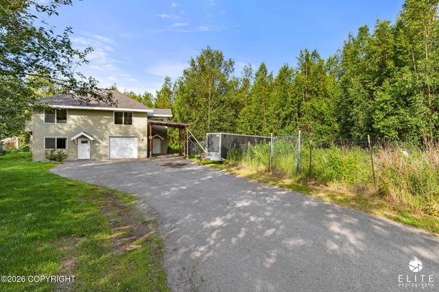 5020 N Ahina Circle, Wasilla, AK 99654