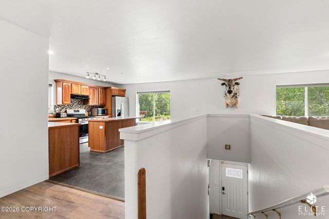 5020 N Ahina Circle, Wasilla, AK 99654