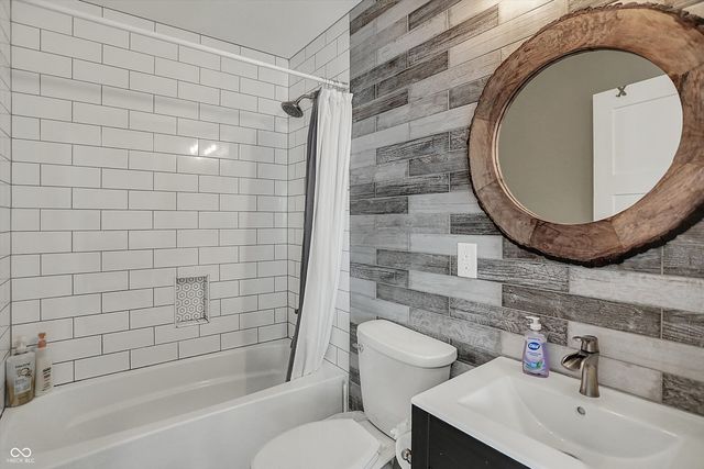 827 E Minnesota Street, Indianapolis, IN 46203