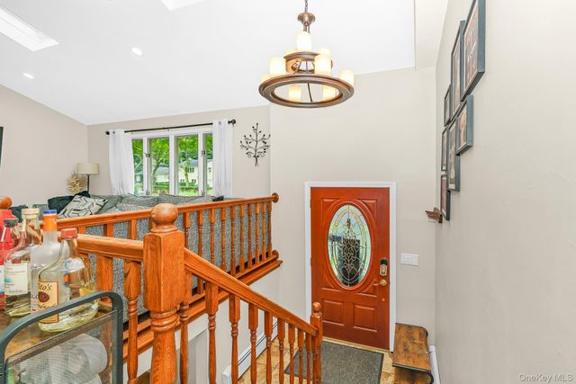 341 Avenue B, Ronkonkoma, NY 11779