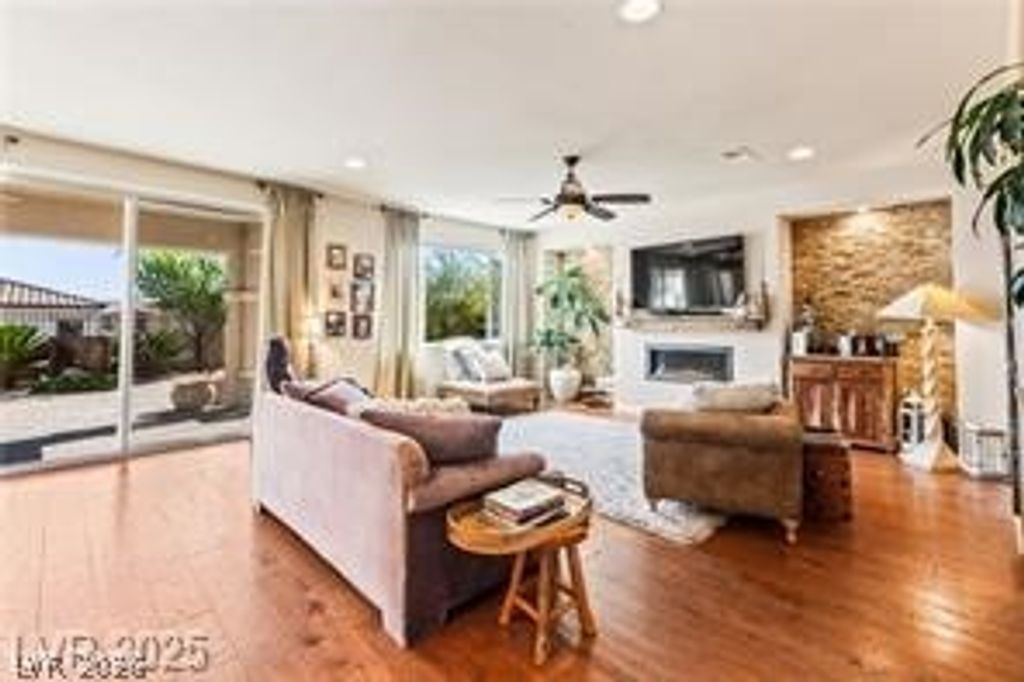 Image 11 of property listing at 12245 Olivetta Court, Las Vegas, NV 89138