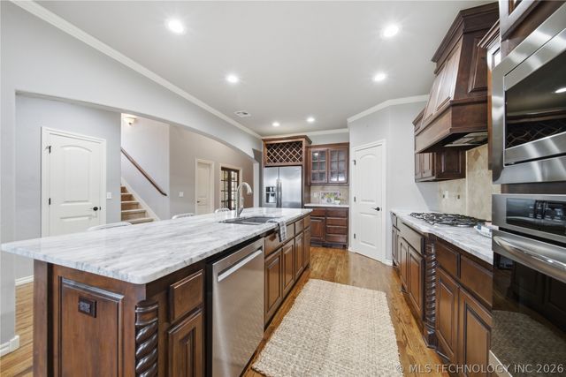 9406 S Sandusky Place, Tulsa, OK 74137