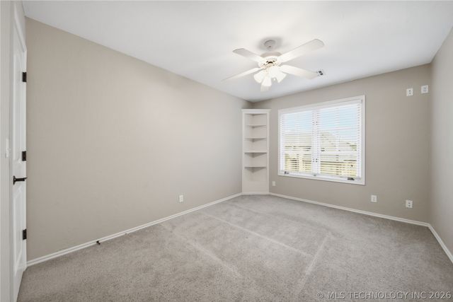 9406 S Sandusky Place, Tulsa, OK 74137