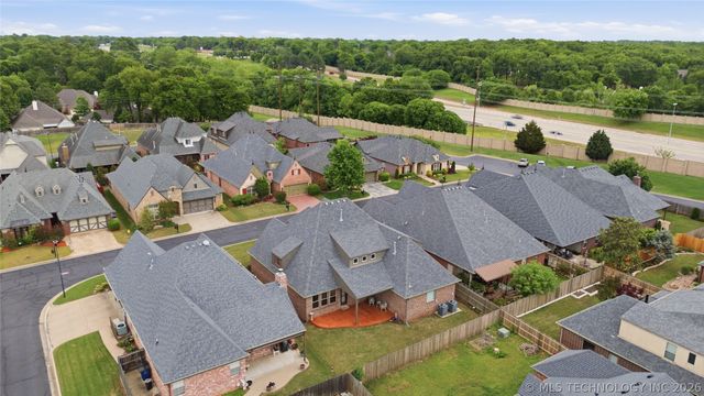 9406 S Sandusky Place, Tulsa, OK 74137