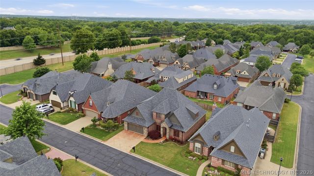 9406 S Sandusky Place, Tulsa, OK 74137