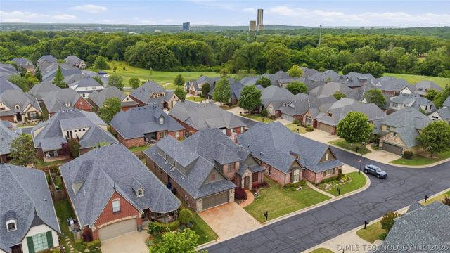 9406 S Sandusky Place, Tulsa, OK 74137