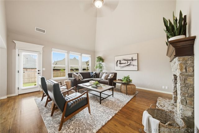 9406 S Sandusky Place, Tulsa, OK 74137