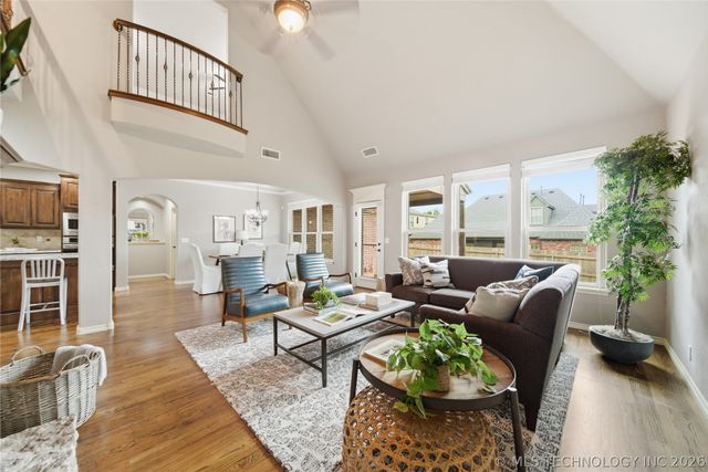 9406 S Sandusky Place, Tulsa, OK 74137