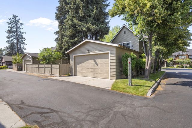 891 NE Wiest Way, Bend, OR 97701