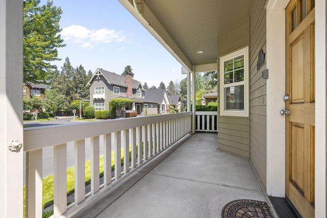 891 NE Wiest Way, Bend, OR 97701