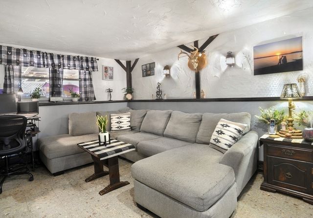 108 Bryant St, West Bridgewater, MA 02379