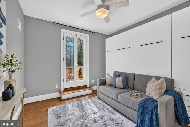 641 11TH ST NE, Washington, DC 20002