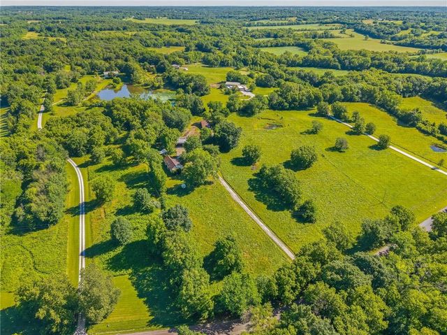 13424 Henson Road, Holt, MO 64048