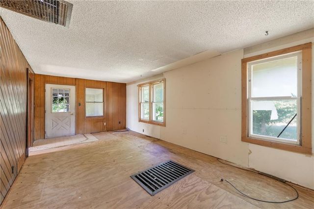 13424 Henson Road, Holt, MO 64048