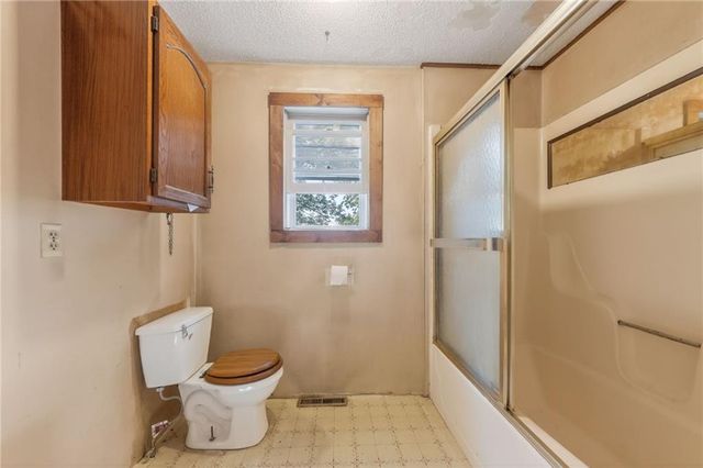 13424 Henson Road, Holt, MO 64048