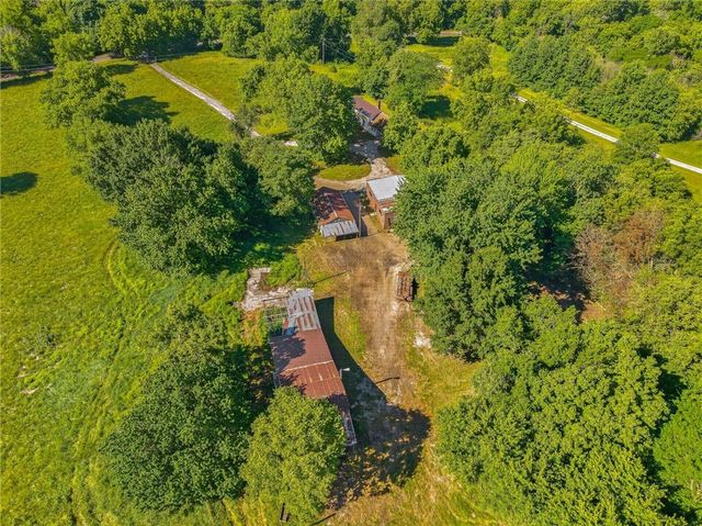 13424 Henson Road, Holt, MO 64048