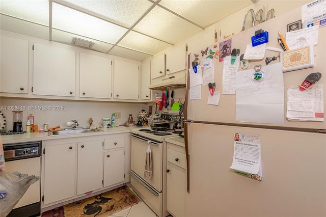 13450 SW 3rd St 306D, Pembroke Pines, FL 33027