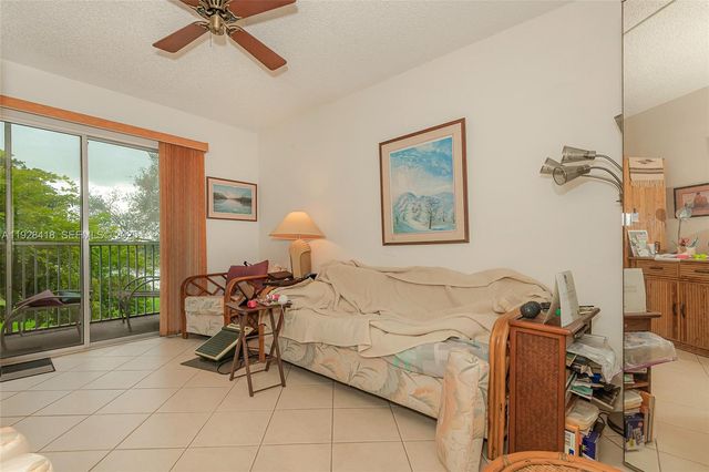 13450 SW 3rd St 306D, Pembroke Pines, FL 33027