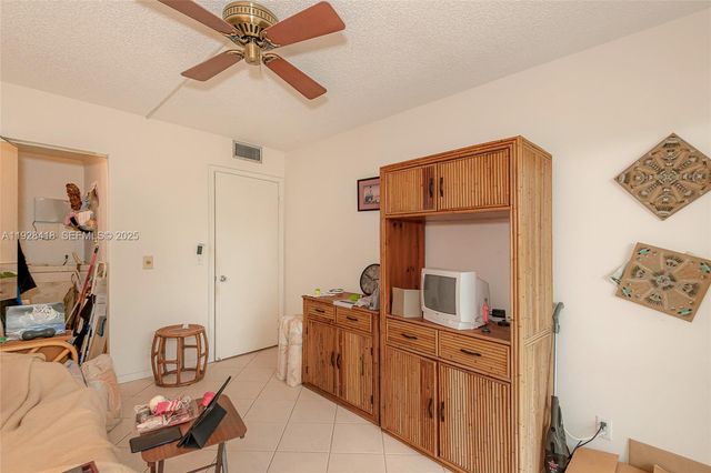 13450 SW 3rd St 306D, Pembroke Pines, FL 33027